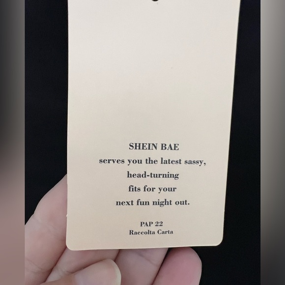 Shein black top - Picture 4 of 4